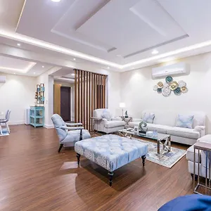 https://mabaat-taleed-al-malqa-498.hotelsriyadh.net