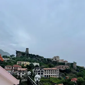 --hotel Deal-- With Castle View Krujë