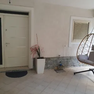 27 Center House Tatil Evi