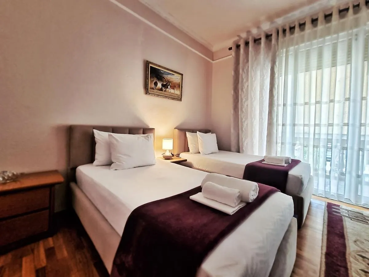 All Seasons Apartments Шкодер